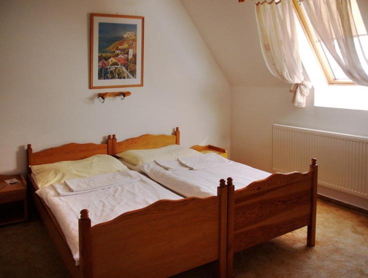 Hotel Solaster Garni Тршебич Экстерьер фото